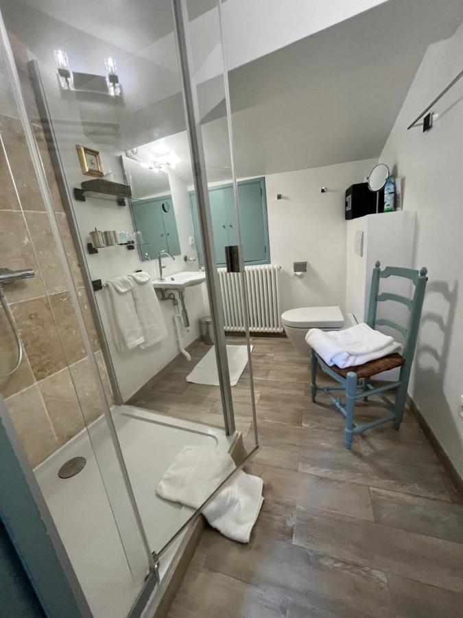 Face Au Palais Bed and Breakfast Αβινιόν Εξωτερικό φωτογραφία